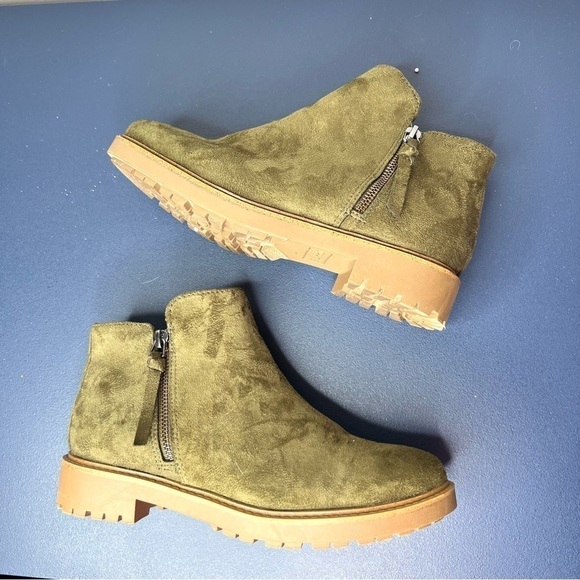 Esprit Saige Sage Green Faux Suede Ankle Boots Booties Size 6.5 - Picture 8 of 16